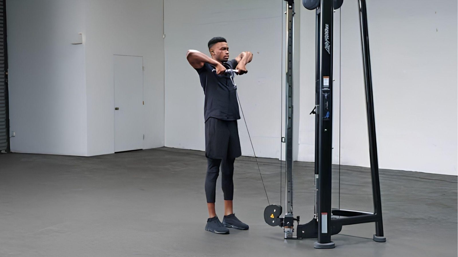 Cable Upright Row is one of the Best Cable Shoulder Workouts